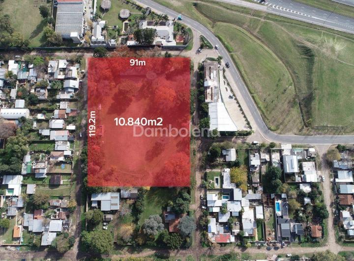Terreno · 10840m²