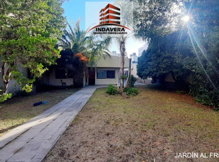 Terreno · 217m² · 3 Ambientes · 3 Cocheras