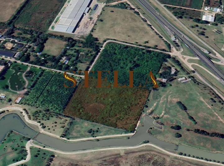 Terreno · 26000m²
