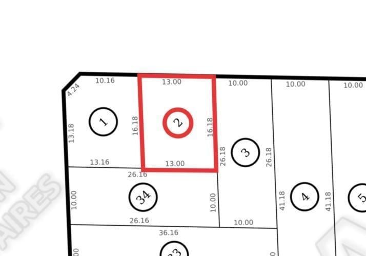 Terreno · 210m²