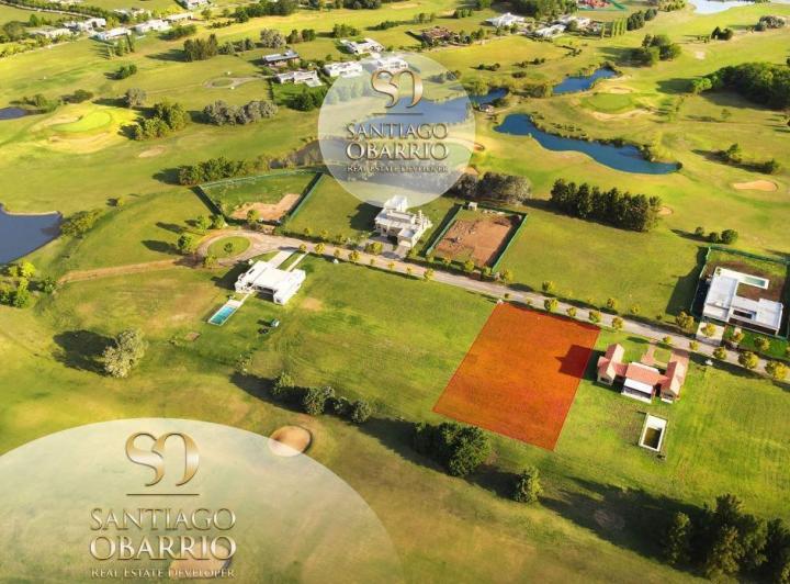 Terreno · 2085m²