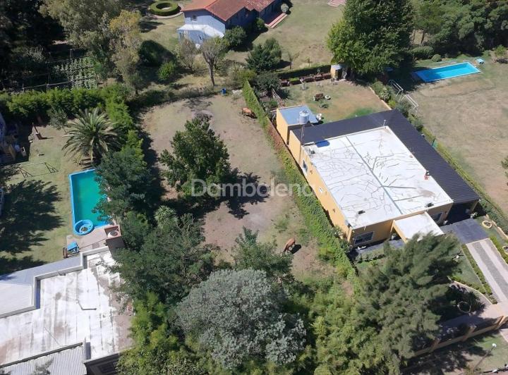 Terreno · 929m²