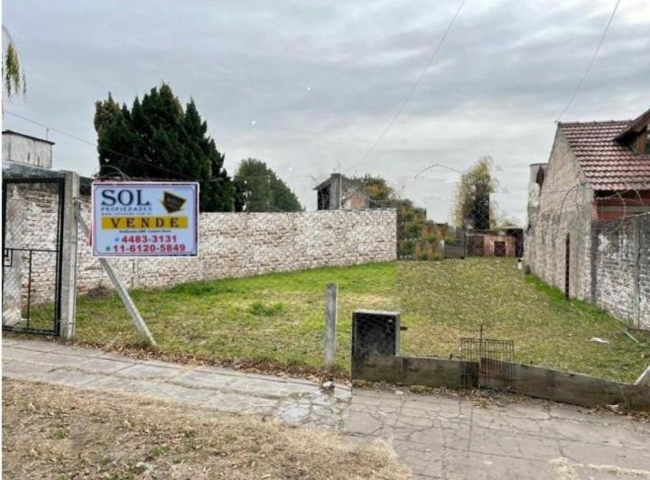 Terreno · 446m²