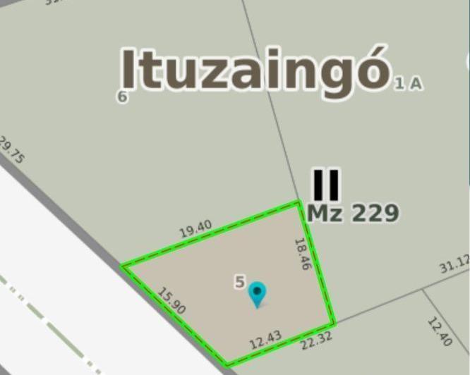 Terreno · 216m²