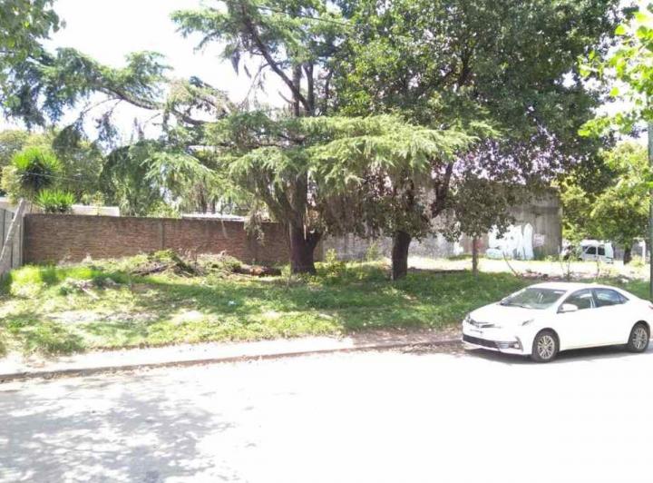 Terreno · 285m²