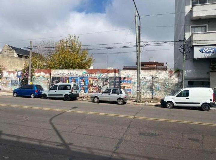 Terreno · 360m²