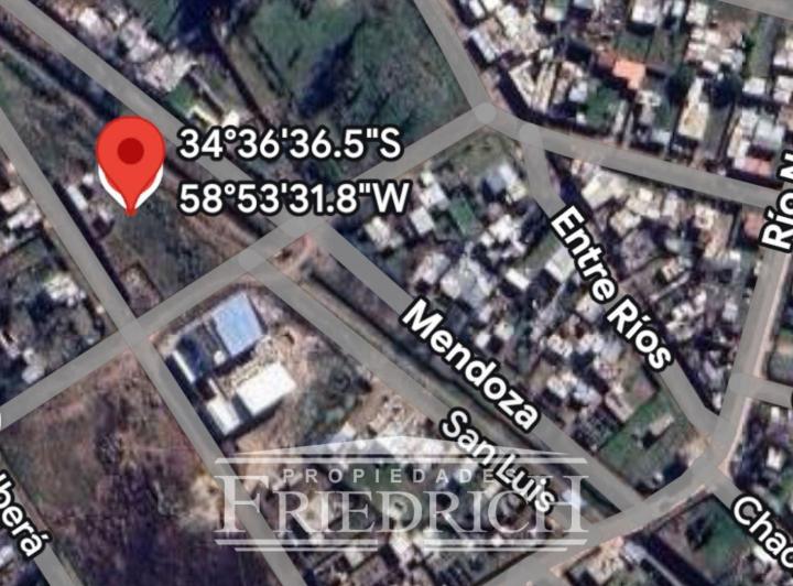 Terreno · 204m²