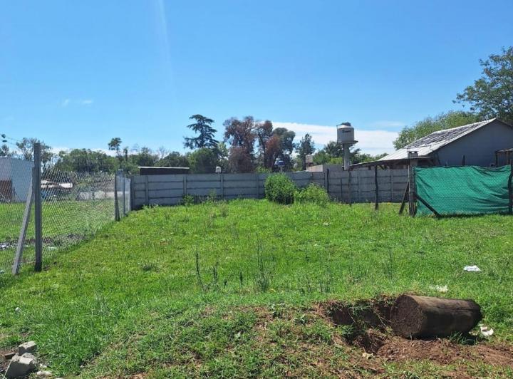 Terreno · 233m²