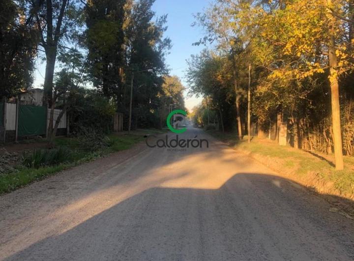 Terreno · 865m²