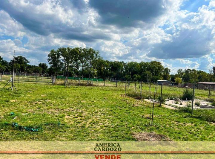 Terreno · 230m²