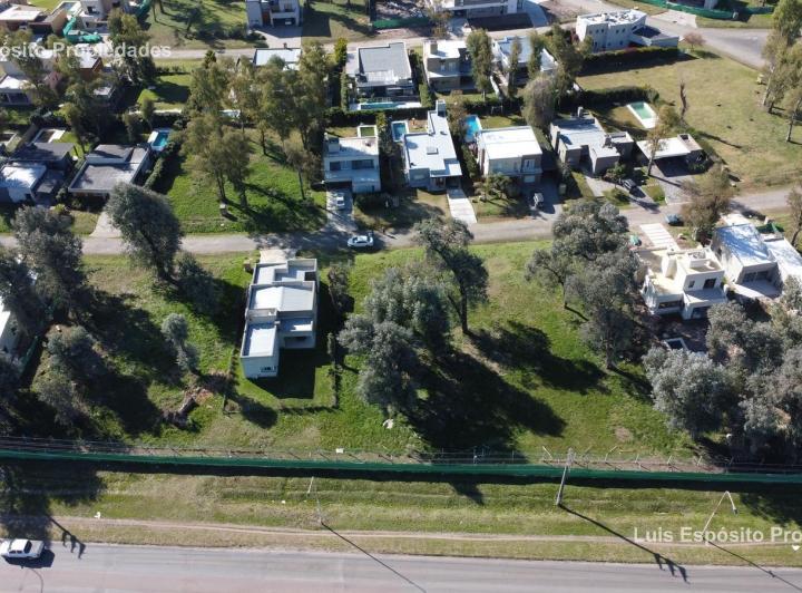 Terreno · 462m²
