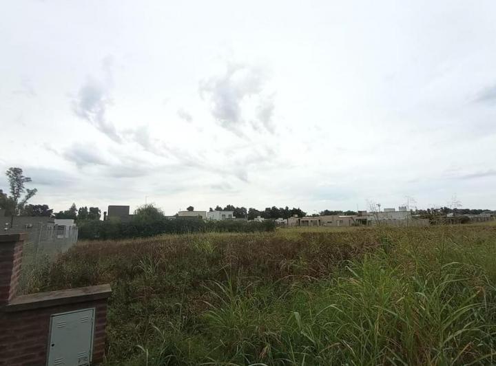 Terreno · 900m²