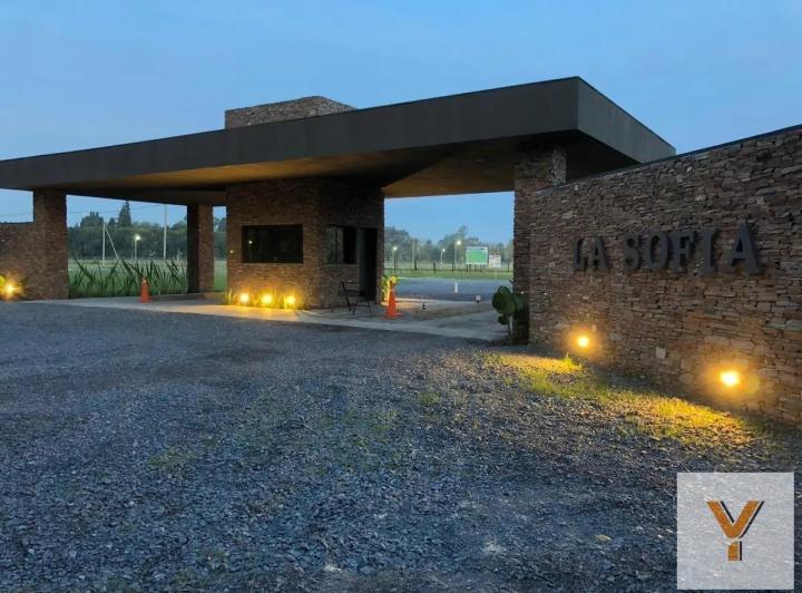 Terreno · 600m²