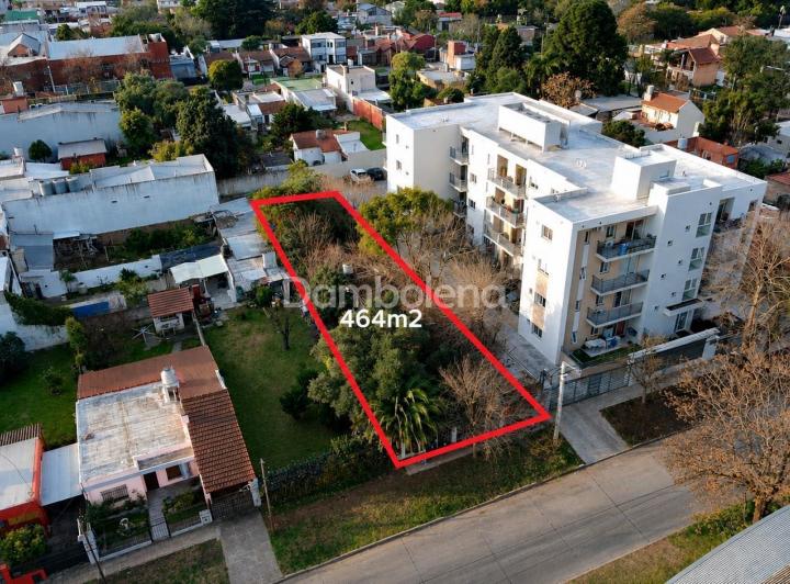 Terreno · 464m²