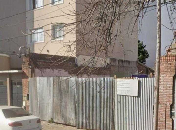 Terreno · 232m²