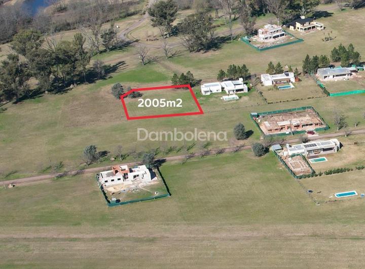 Terreno · 2005m²