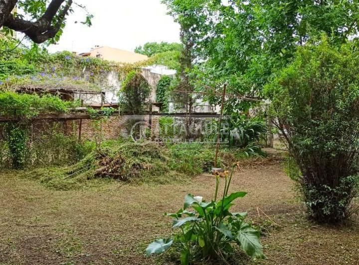 Terreno · 280m²