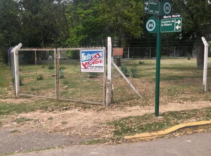 Terreno · 1307m²