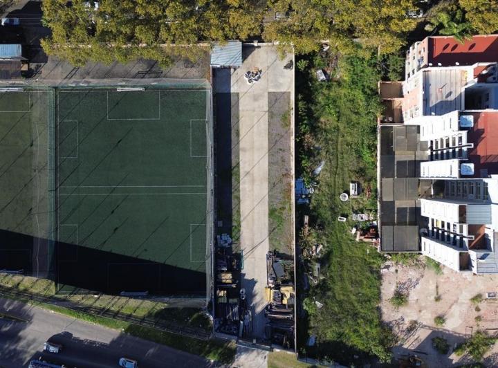 Terreno · 1076m²