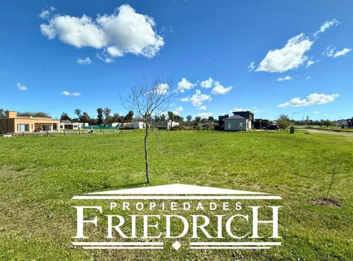 Terreno · 1020m²