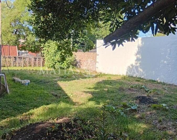 Terreno · 235m²