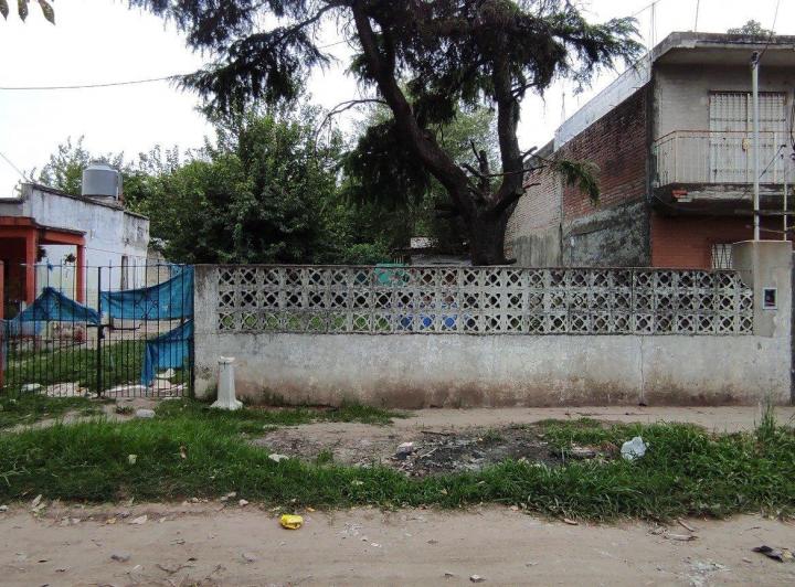 Terreno · 225m²