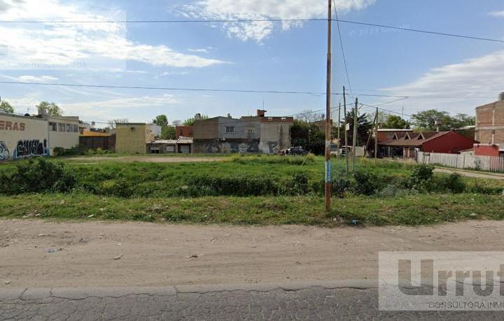 Terreno · 895m²