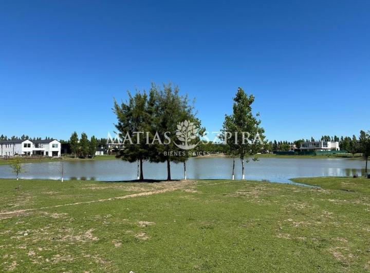 Terreno · 1100m²