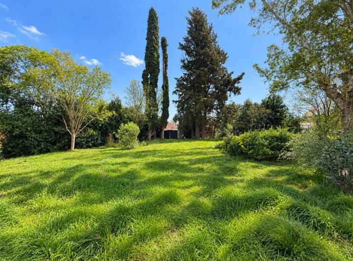 Terreno · 780m²