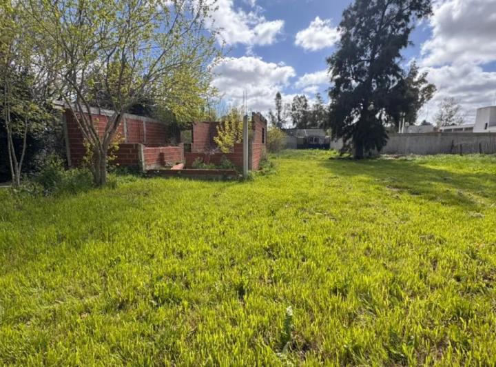 Terreno · 986m²