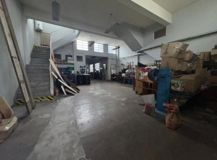 Terreno · 866m²