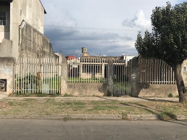 Terreno · 50m² · 3 Ambientes · 1 Cochera