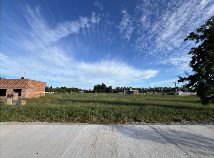 Terreno · 900m²
