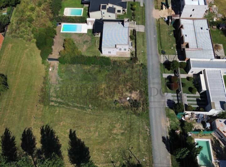 Terreno · 700m²