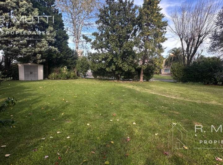 Terreno · 650m²