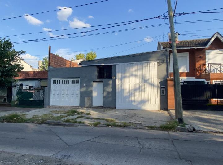 Terreno · 212m² · 3 Ambientes · 12 Cocheras