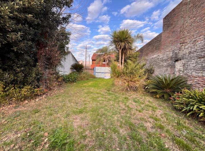 Terreno · 205m²