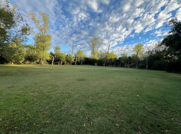 Terreno · 400m² · 2 Cocheras