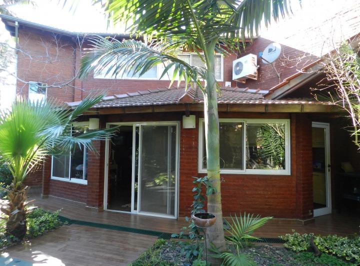 Terreno · 298m²