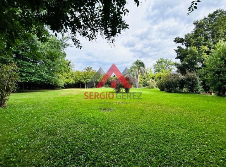 Terreno · 1687m²