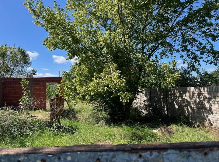 Terreno · 300m²