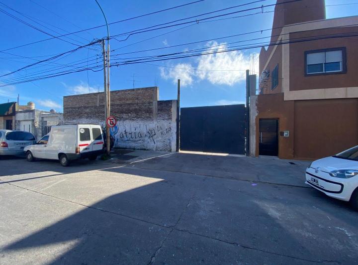 Terreno · 866m²