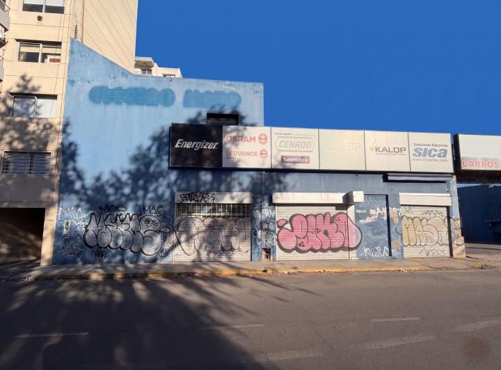 Terreno · 1100m² · 10 Ambientes