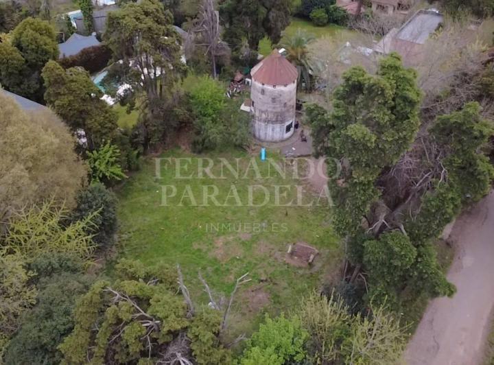 Terreno · 1569m²