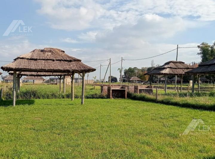 Terreno · 300m²