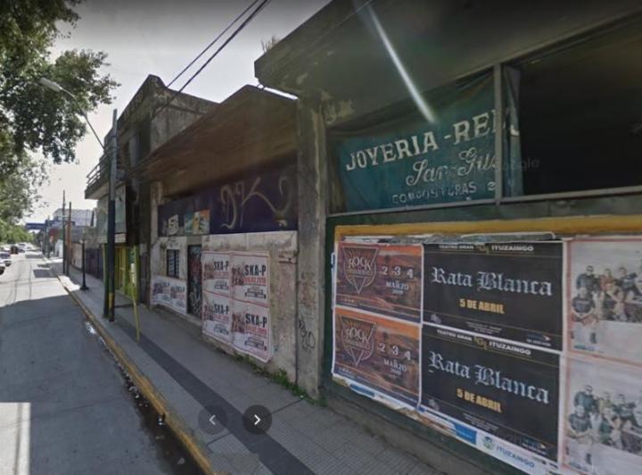 Terreno · 450m² · 1 Cochera