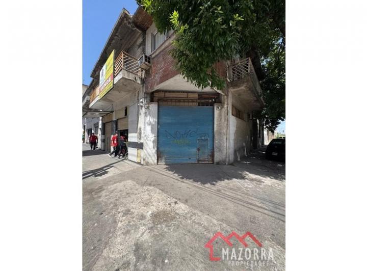 Terreno · 216m²