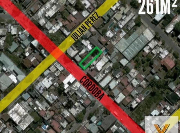 Terreno · 216m²