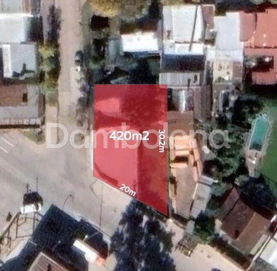 Terreno · 420m²