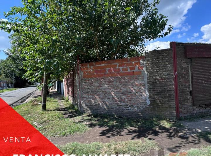 Terreno · 233m²